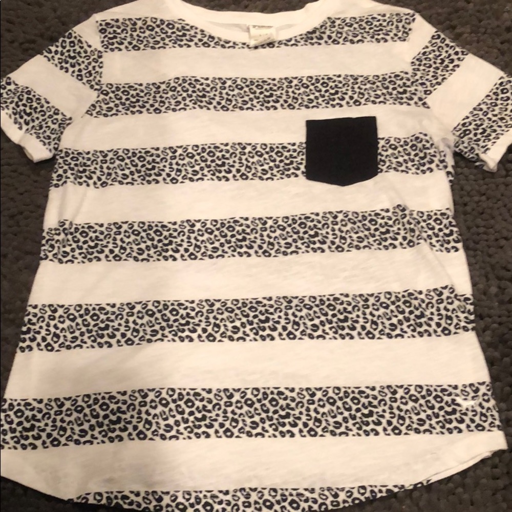 Victoria secrete pink tee shirt